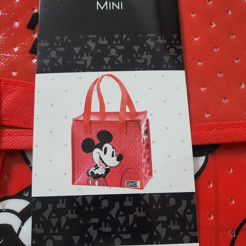 OXXO Disney Mickey Mouse Red Mini Thermal Cooler Bag - Picture 3 of 4